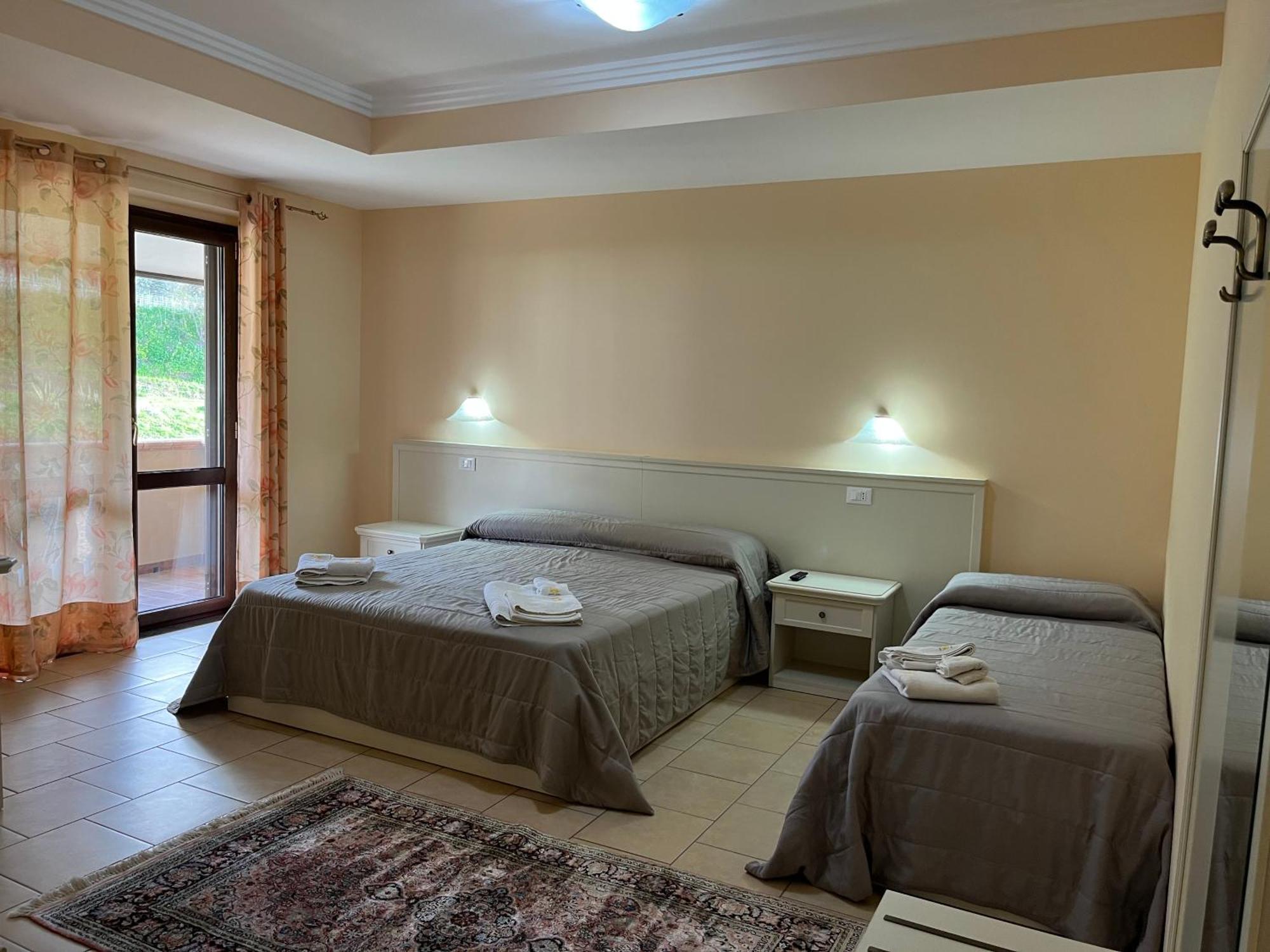 圣多米尼卡 Residenza Domus Aurea Tropea- Vista Mare酒店 外观 照片