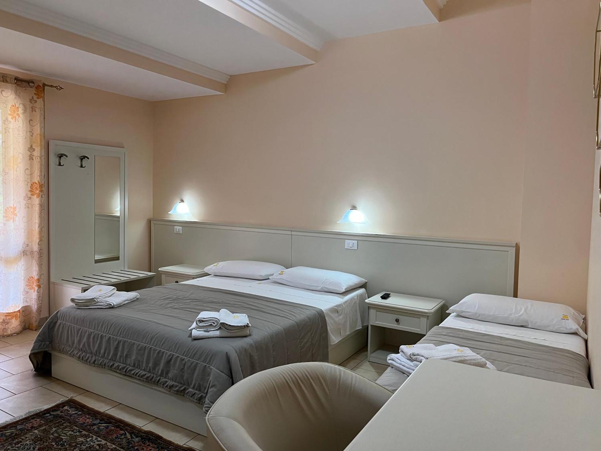 圣多米尼卡 Residenza Domus Aurea Tropea- Vista Mare酒店 外观 照片