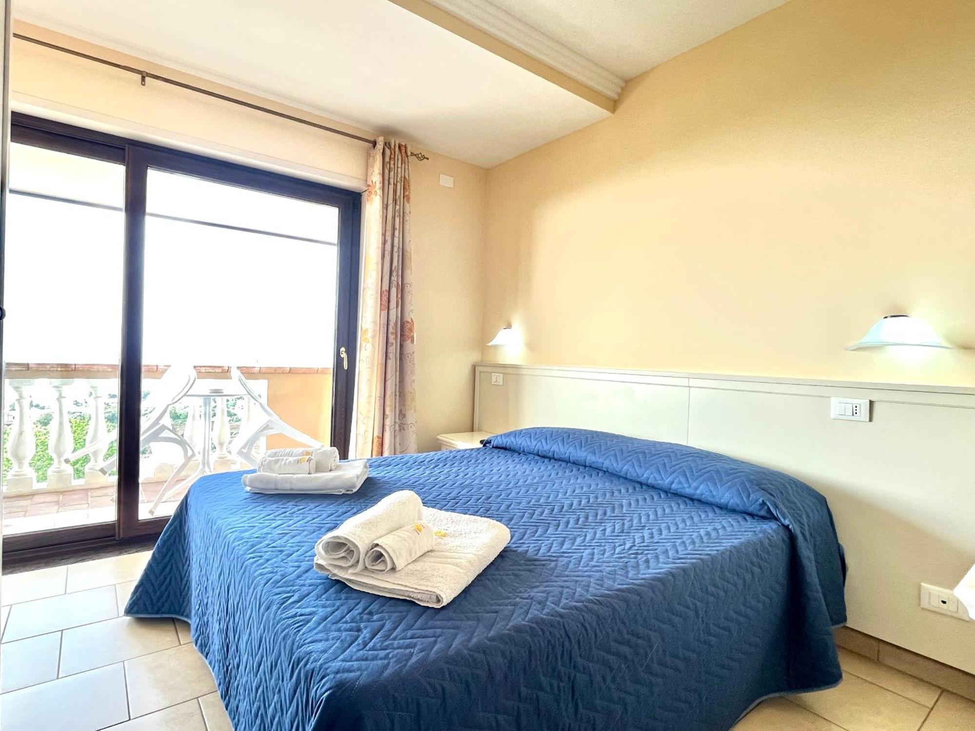 圣多米尼卡 Residenza Domus Aurea Tropea- Vista Mare酒店 外观 照片